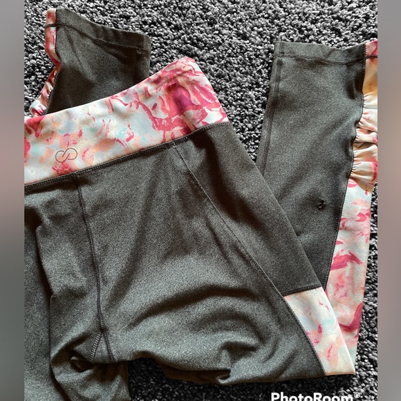 CALIA (SET top/bottoms). by Carrie Underwood - Picture 6 of 6